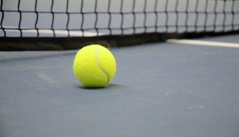 En tennisboll