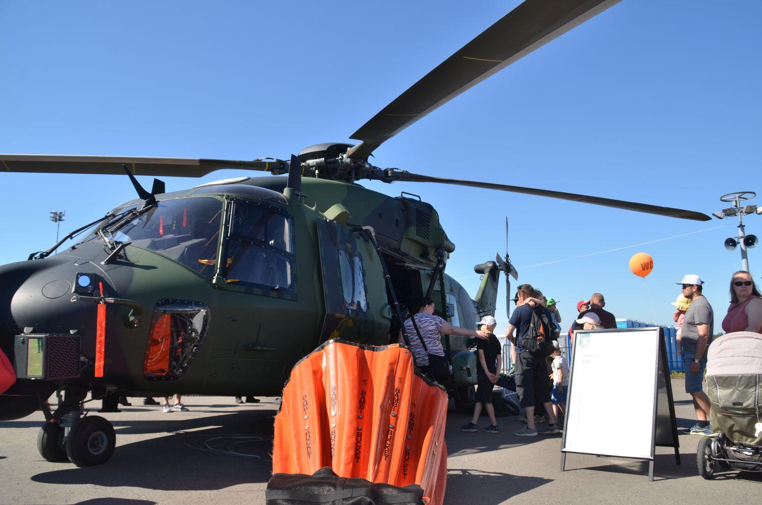 En NH90 helikopter fotad på Turku airshow