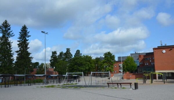 Skola och skolgård