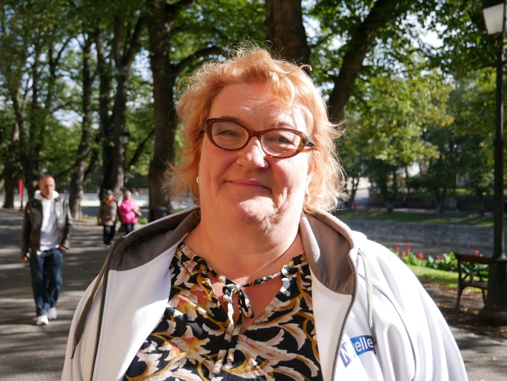 Riikka Mäentaka restaurangbranschen, Åbo — Jag har svårt att avgöra vilket som är bättre, borgmästare eller stadsdirektör. Båda sköter säkert sitt jobb. 