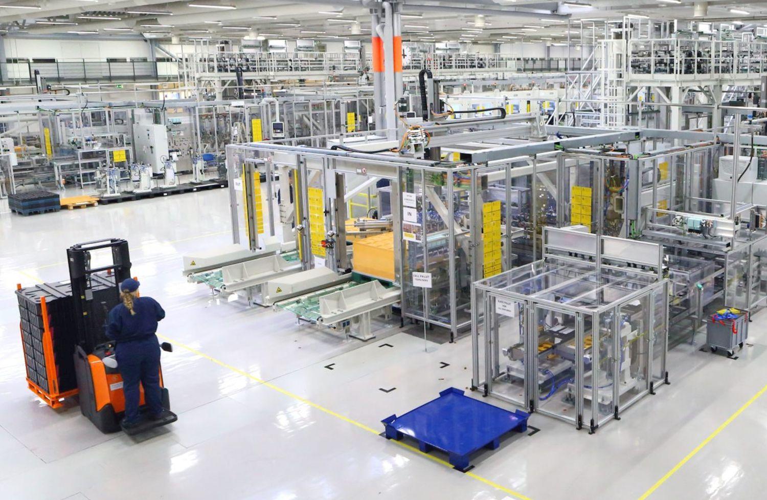 Produktion i en bilfabrik.