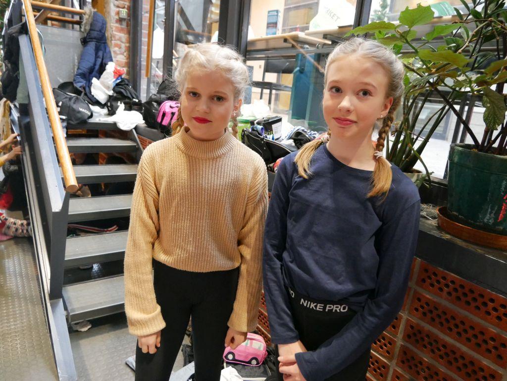 Ellen Häyry och Ellen Rönnberg. Flickor i Sigynsalen