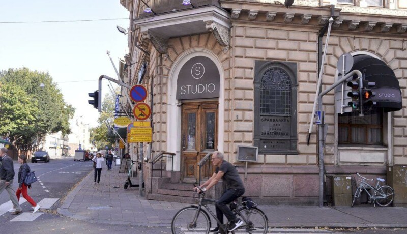 En nattklubb i ett gathörn