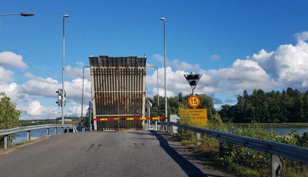 öppen klaffbro