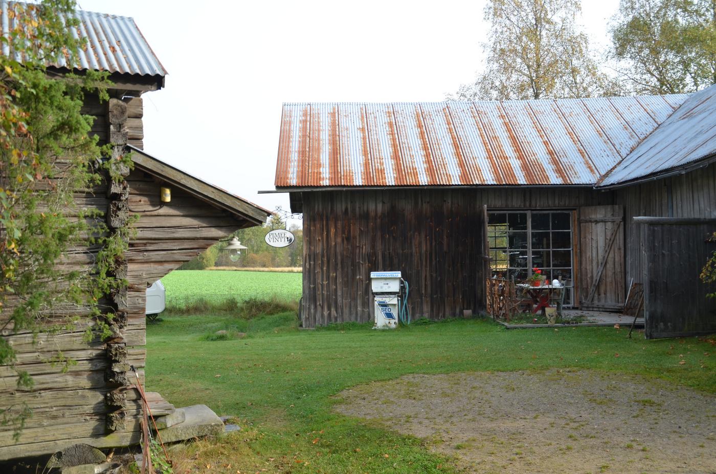 Gråa lador. 