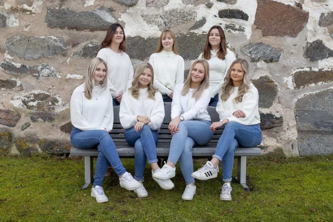 Gruppbild av 7 luciakandidater