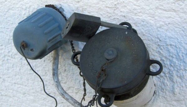 Lock till oljetank