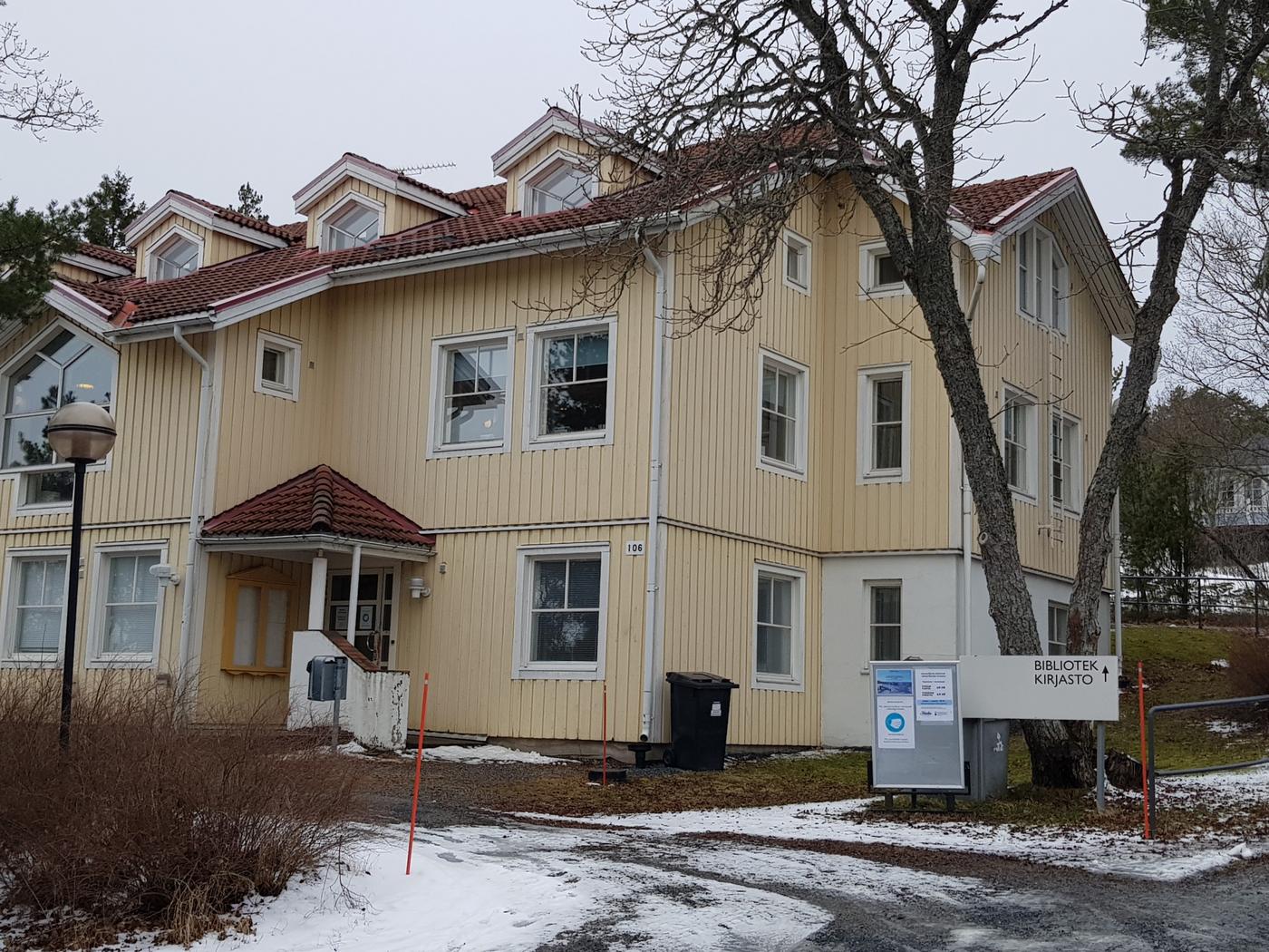 trähus i två våningar