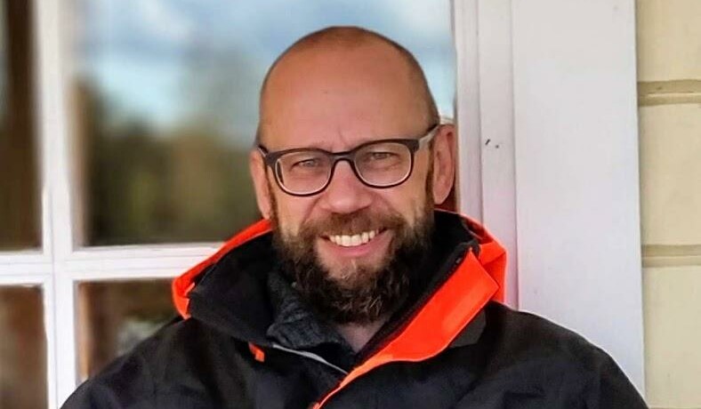 otto ilmonen, man utomhus