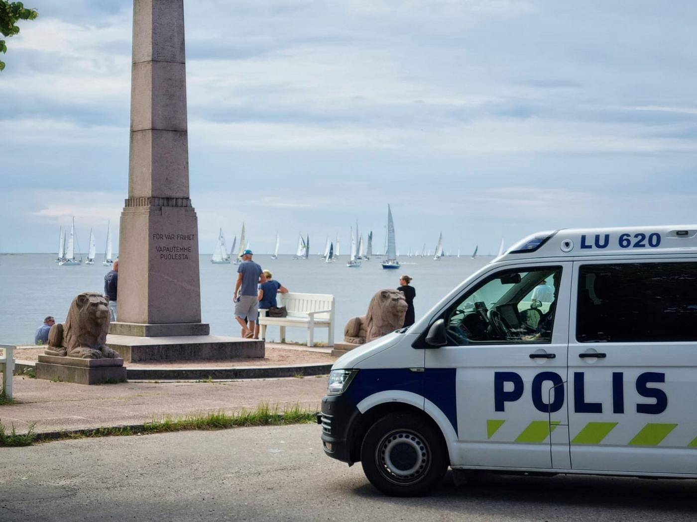 Polisbil i Hangö.