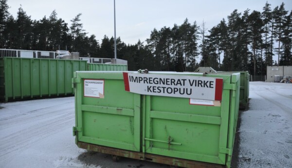 container för impregnerat virke