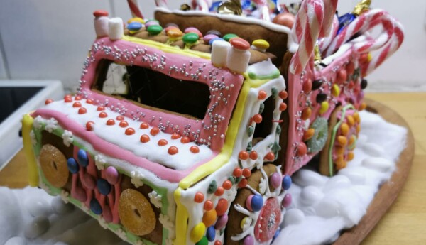 en pepparkakshusbil