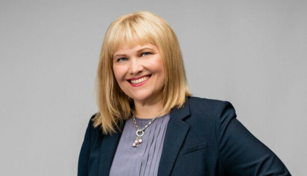 Kvinna
