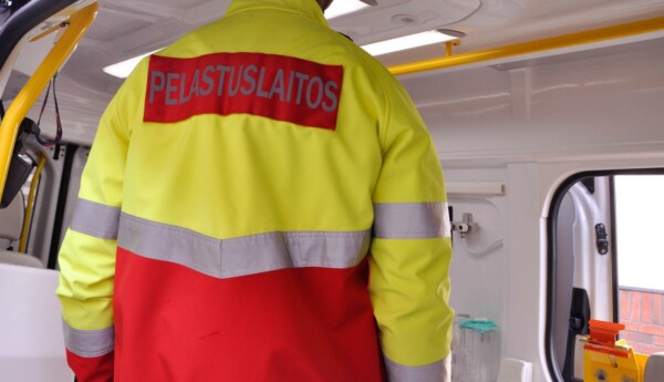 en sjukvårade i en ambulans