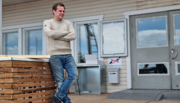 Mats Rehnström på restaurang Stranden i Hangö.