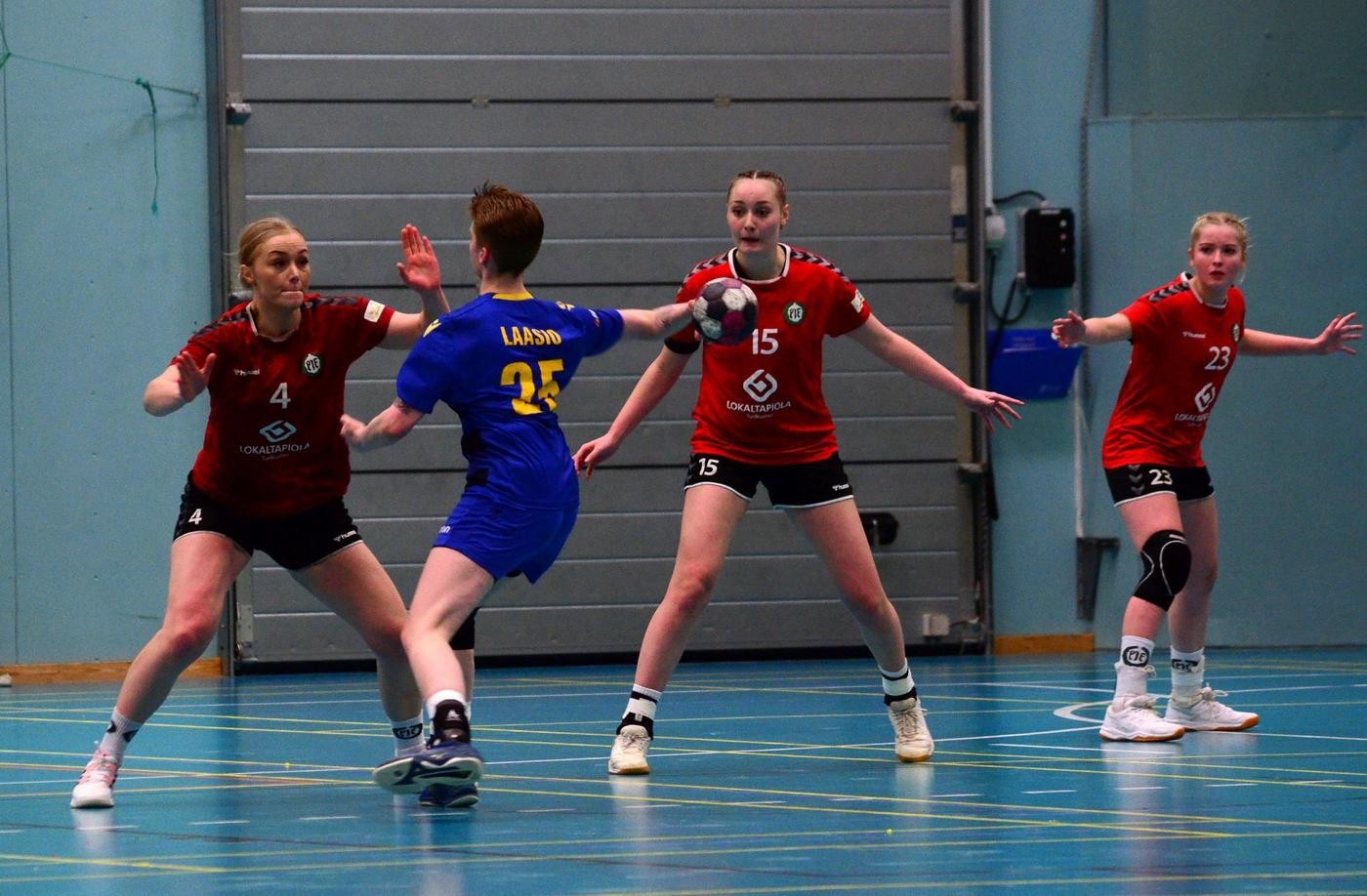handbollsspelare i en match