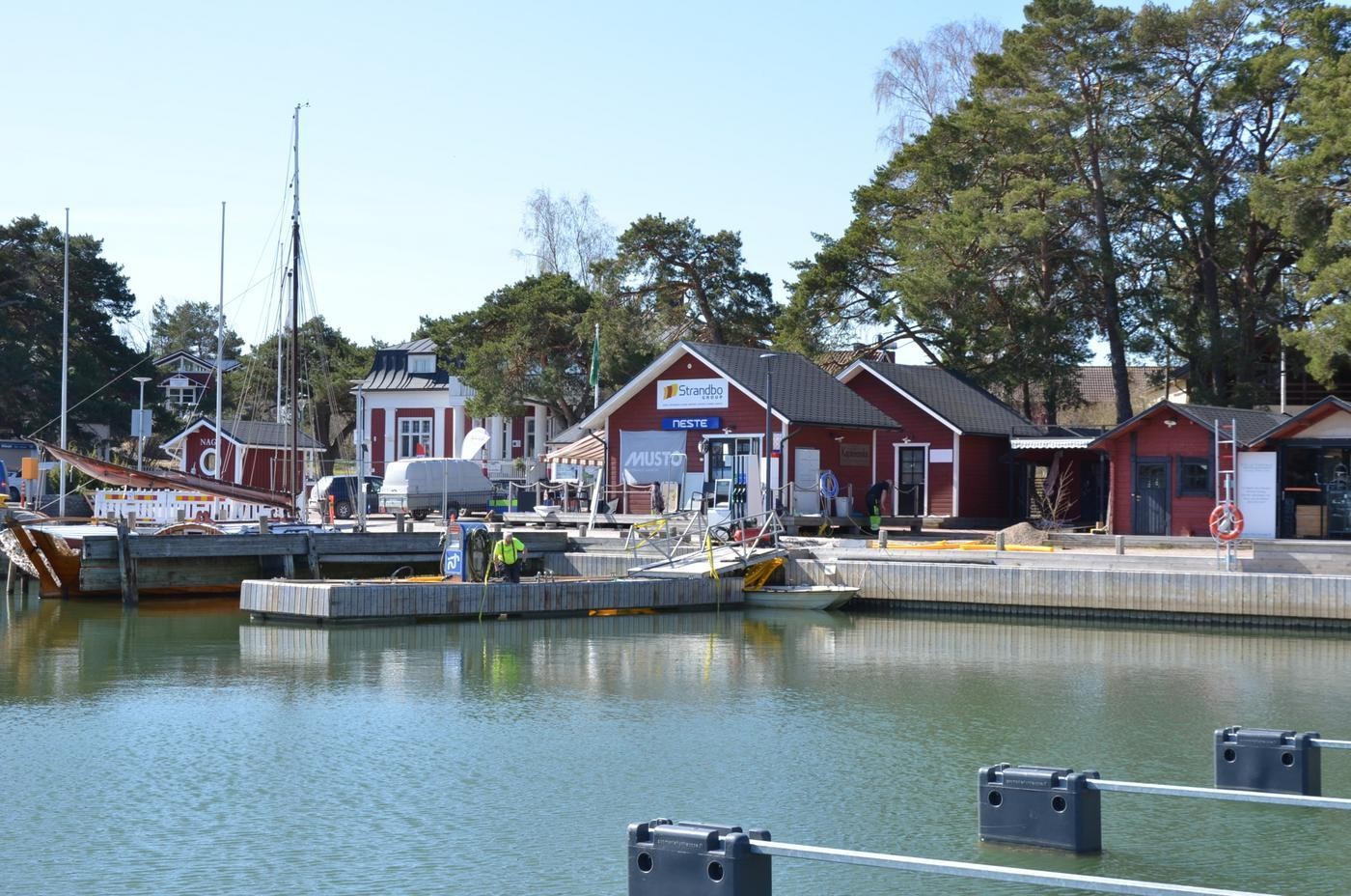 en bränslebrygga byggs om