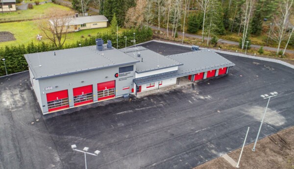 ett stort hus uppifrån