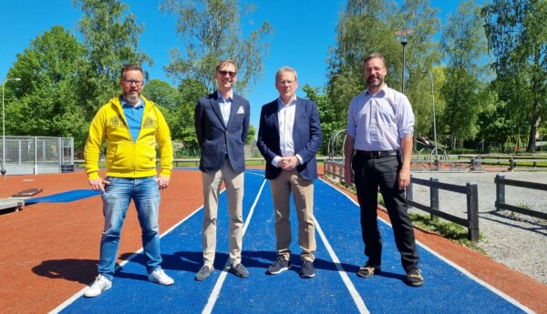 Albin Söderström, Esbjörn Hägerstedt, Stefan Mutanen och Sven_Eric Holmström på löpbana.