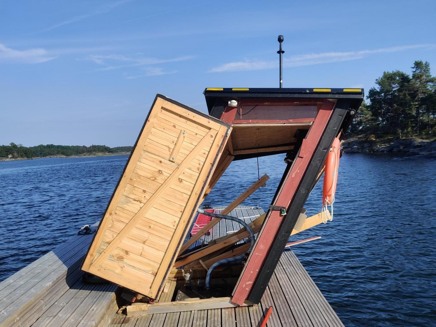 Trasig sugtömningsstation på Byxholmen.