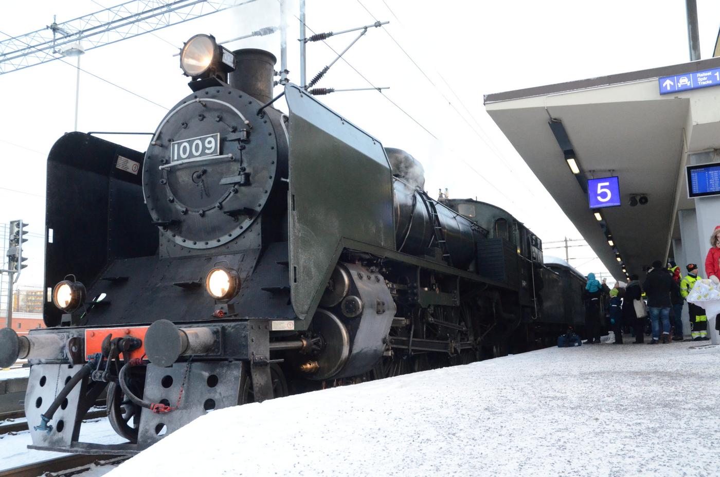 Ukko-Pekka på stationen i Åbo. 