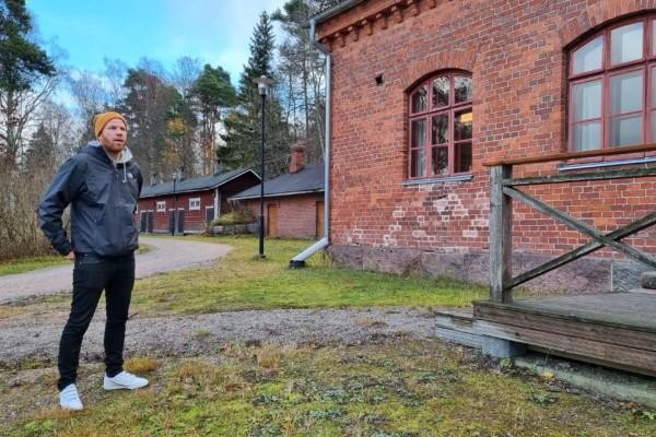 Moritz Björkström på Lokföraregatan i Karis.