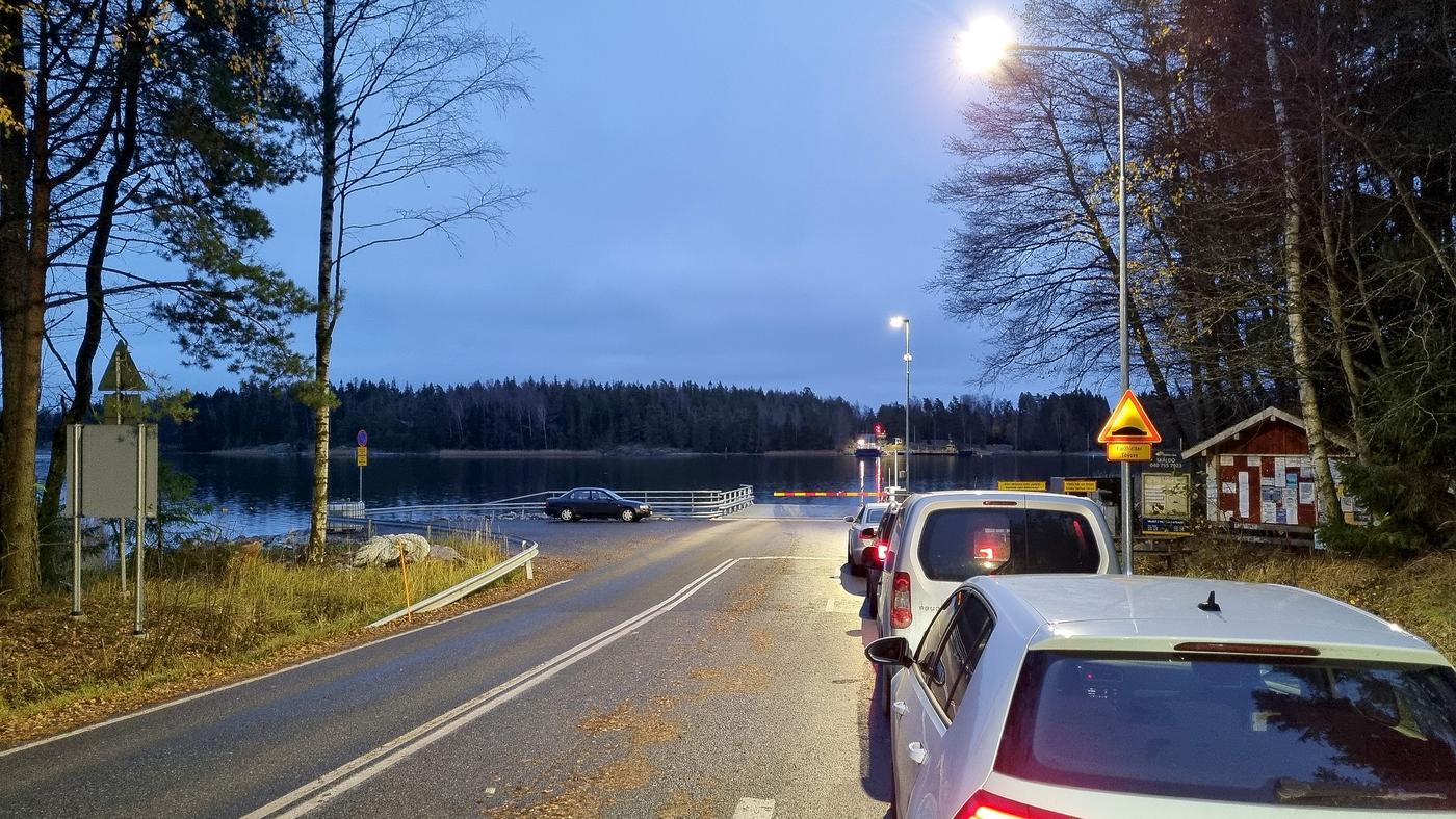 Kön till Skåldö färja