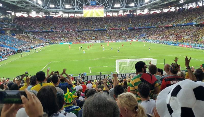 fotbollsmatch på stadion