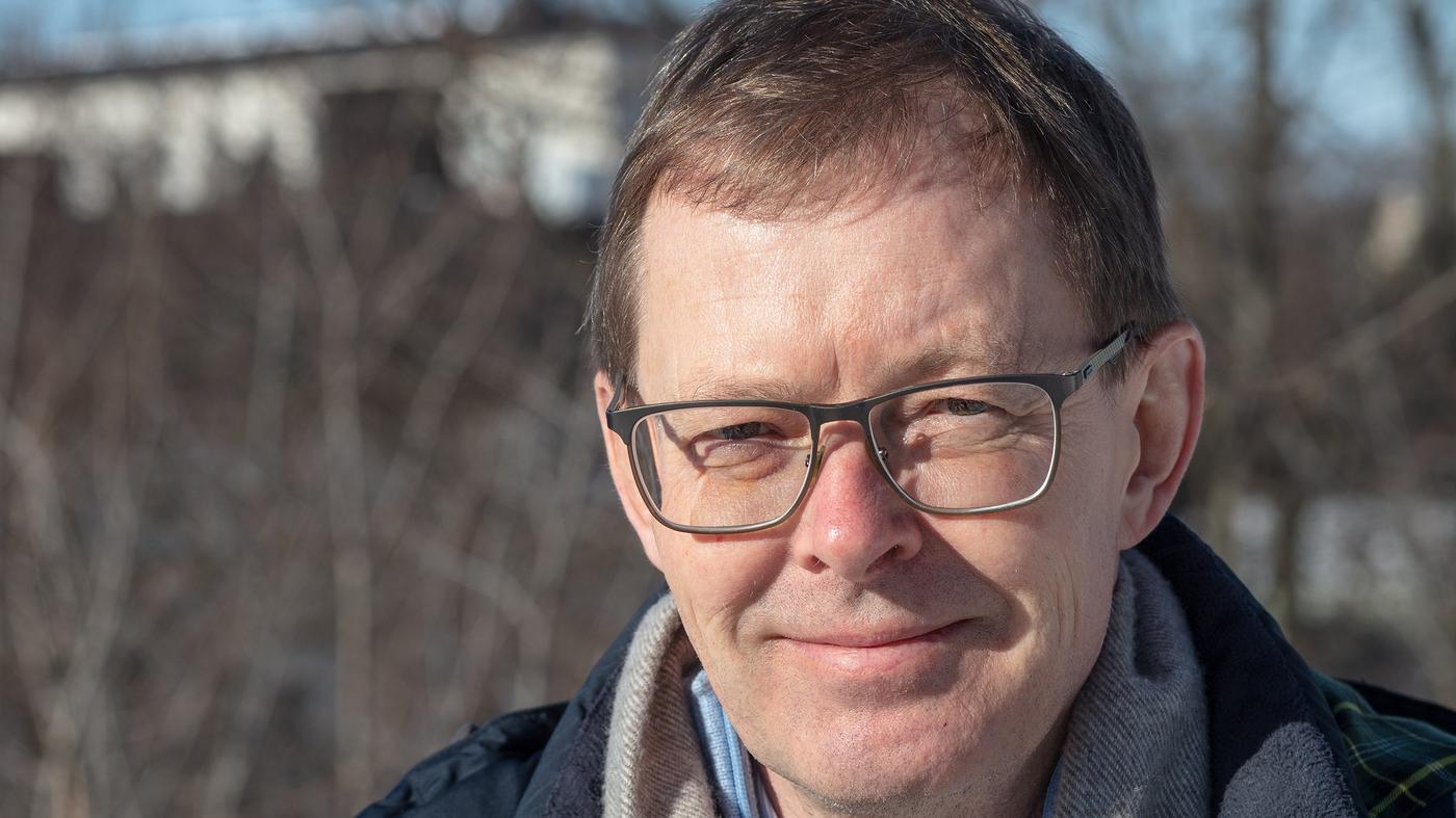 Dag Wallgren utomhus.