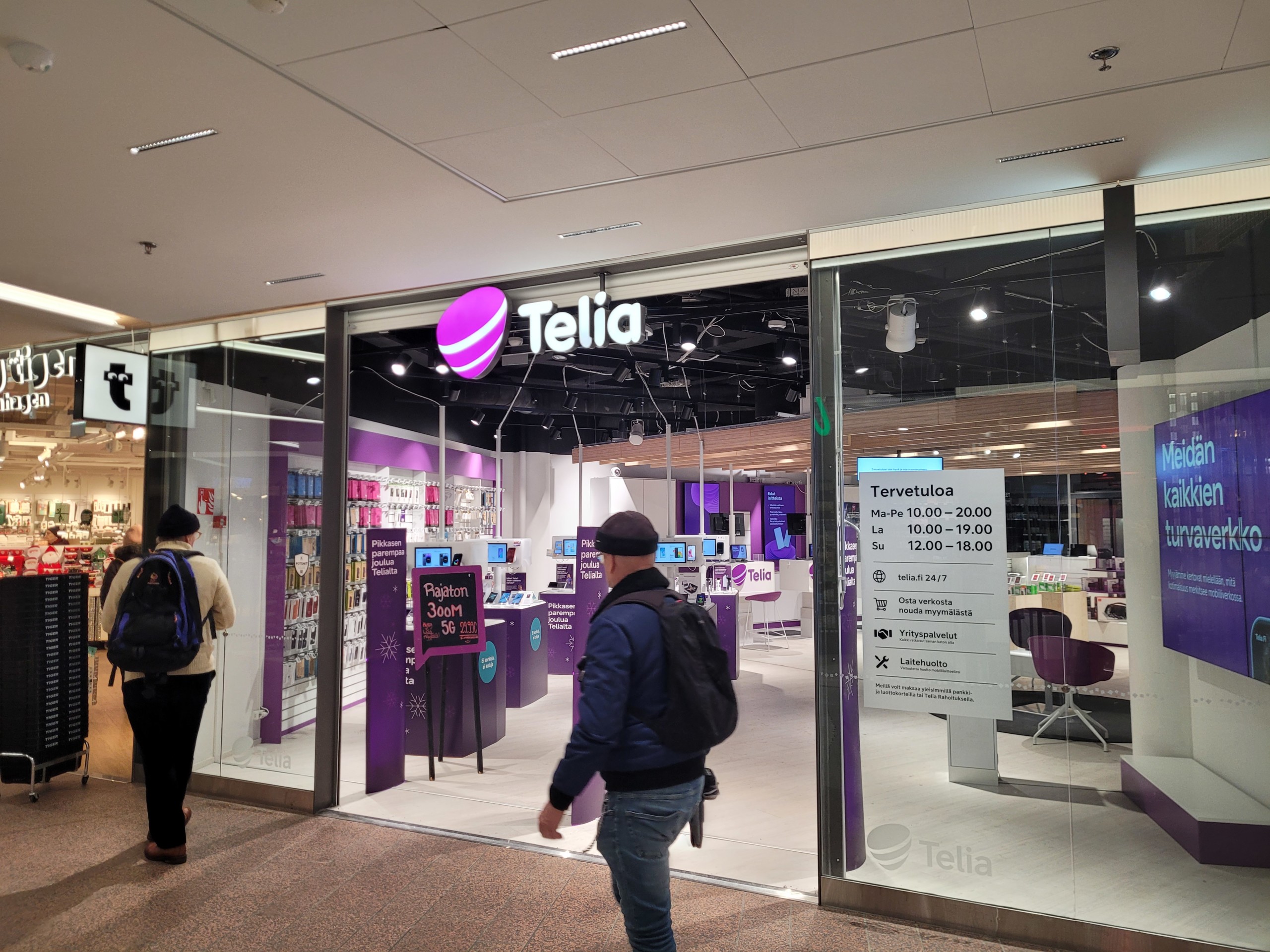 En telefonaffär i ett köpcenter.