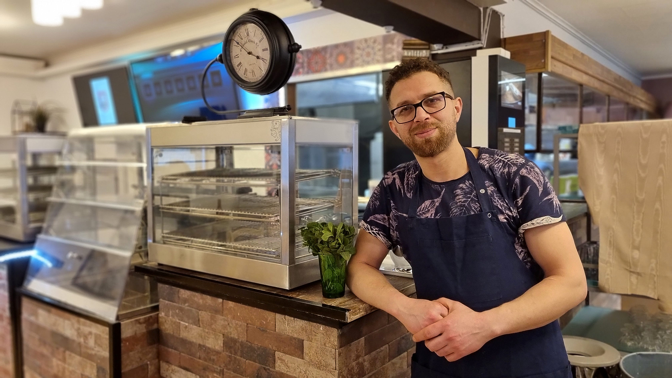 Amine Bouzidis restaurang Socker & Salt bjuder på internationella smaker i Ekenäs.