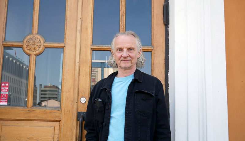 Jukka Aaltonen framför ÅST.