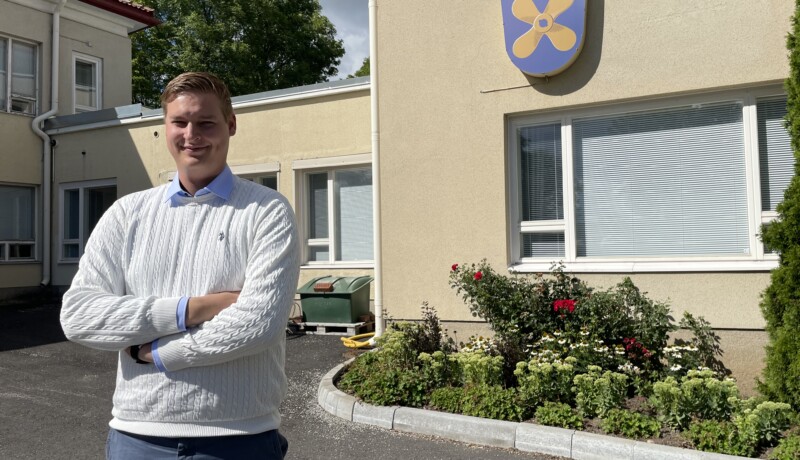 Man vid ett kommunkansli