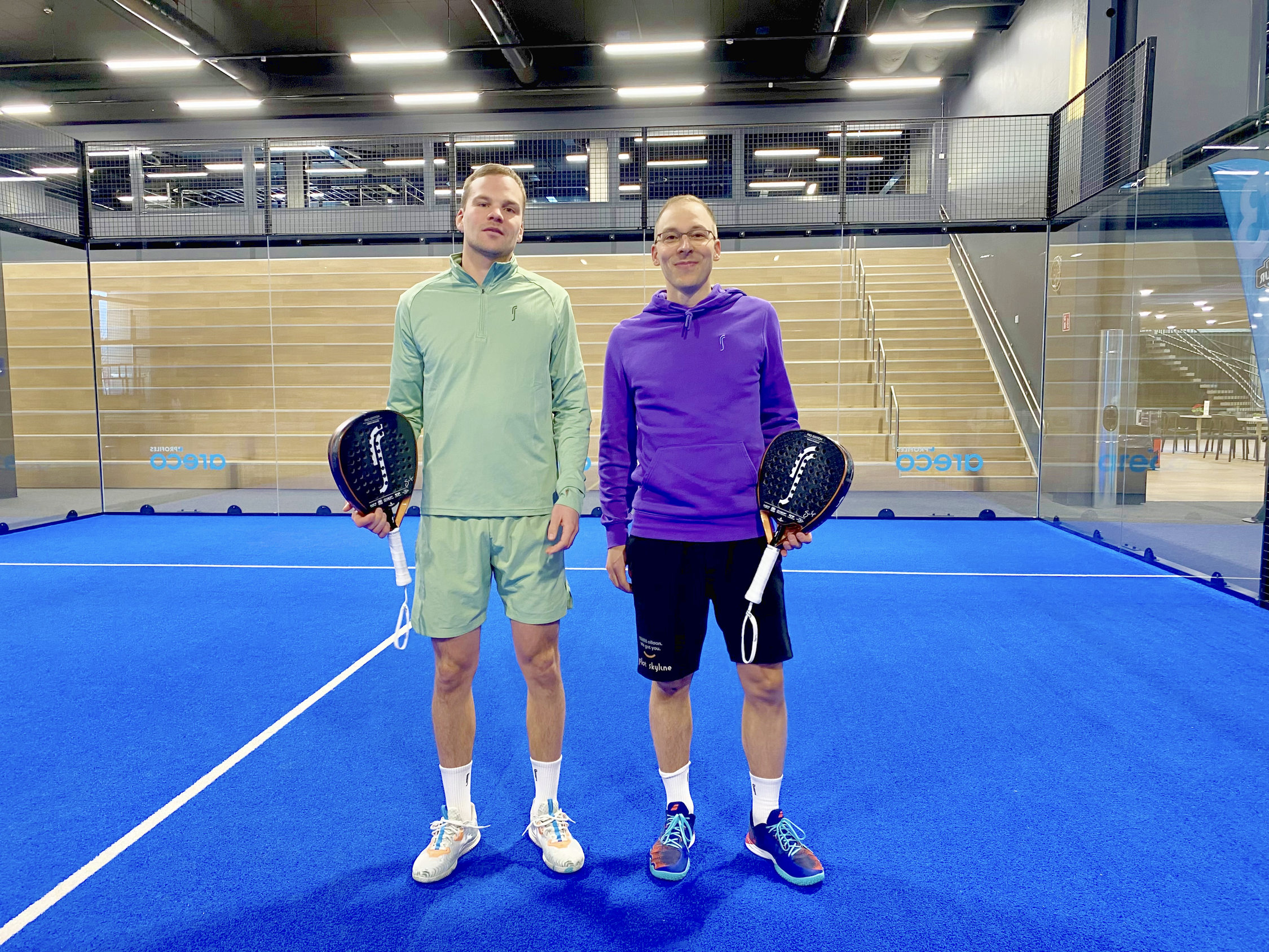 Padelspelarna Noah Johansén (till vänster) och Axel Waris.