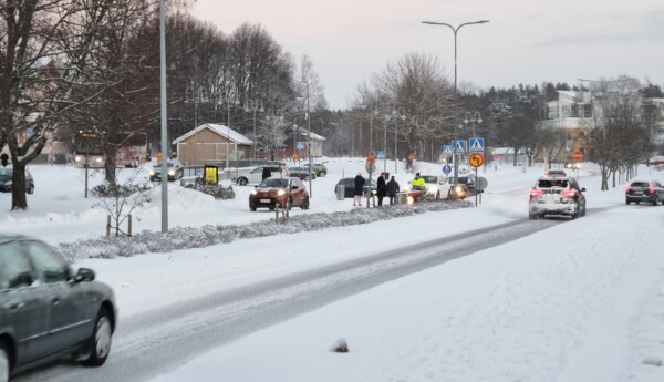 Trafikolycka i cintrigt Ekenäs