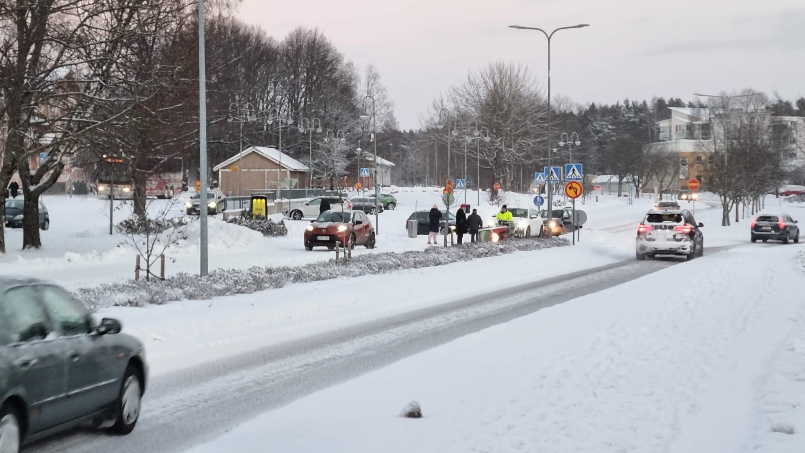 Trafikolycka i cintrigt Ekenäs