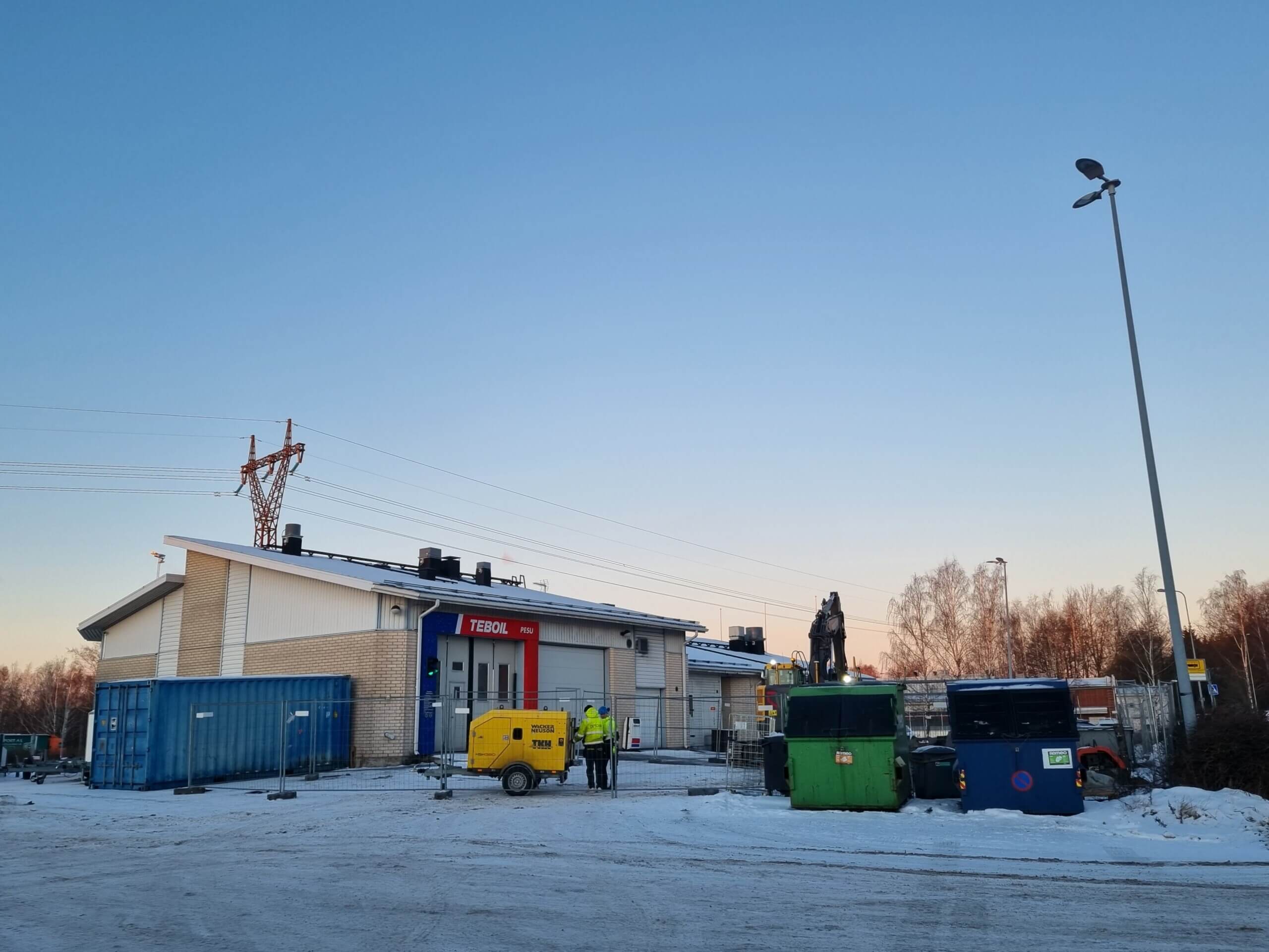 hus och snö