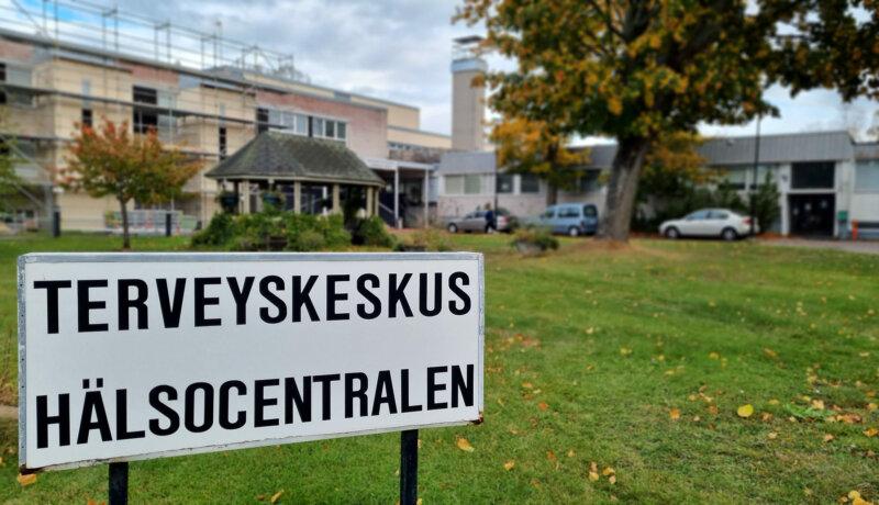 Skylt med texten Hälsocentralen