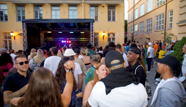 Publik på Sounds of South-festivalen i Åbo.