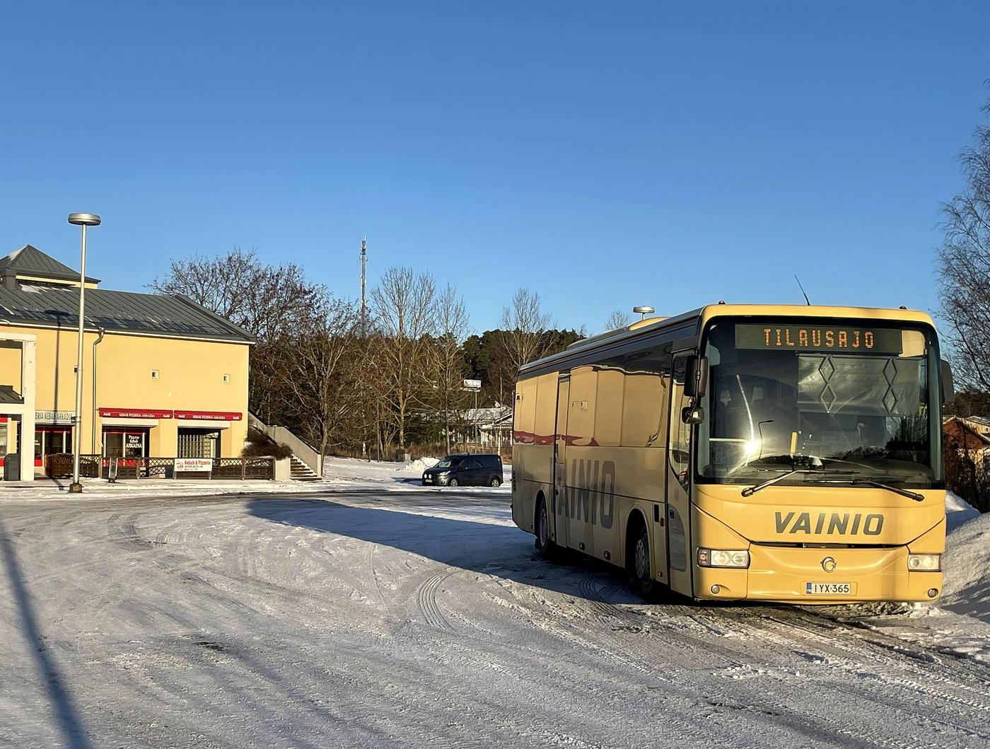 En bus på vinterväg