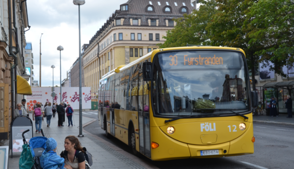 Föli-buss på vägen.