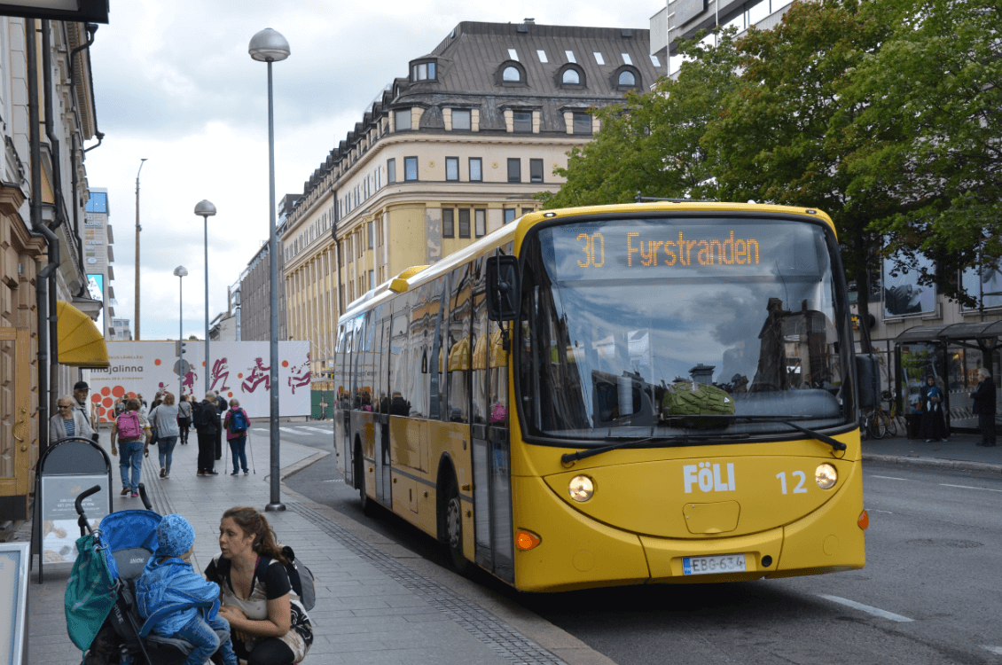 Föli-buss på vägen.